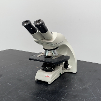 Leica DM 750/4K Microscope image 1